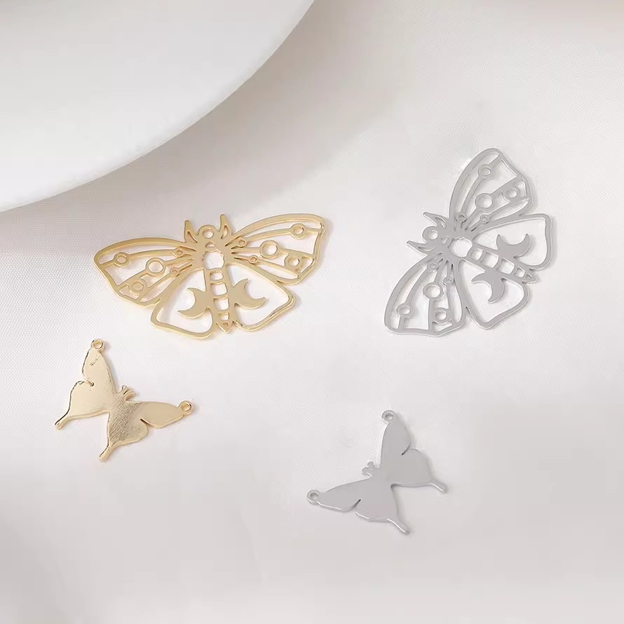 Butterfly Pendant Necklace - 6PCS 14K Gold Plated แผ่นเรียบพื้นผิวผีเสื้อจี้สร้อยคอสร้อยข้อมือเครื่องประดับ DIY