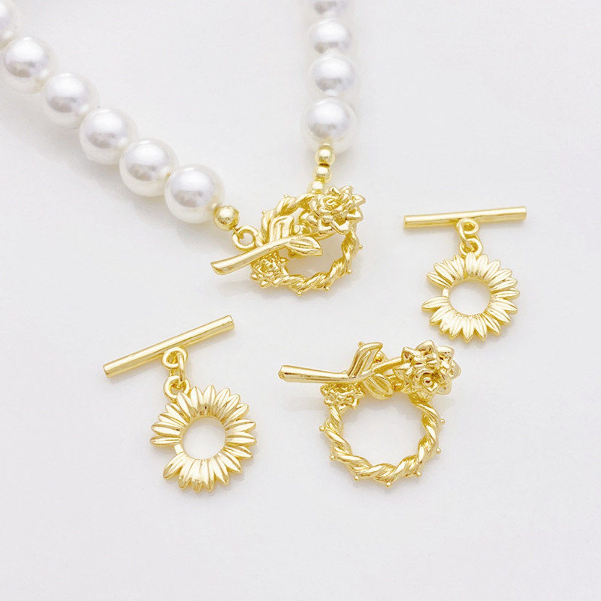 Rose Gold Bracelet - หัวเข็มขัด OT ลายดอกเดซี่เล็กชุบทอง 14K สำหรับทำสร้อยข้อมือ สร้อยคอ