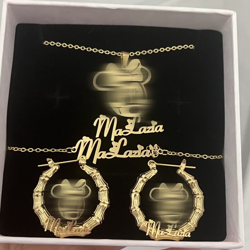 Engraved Name Necklace - ชุดเครื่องประดับตามสั่งยี่ห้อ Duoying ต่างหูรูปโซ่สีทองแบบสร้อยคอจี้การ์ตูนเฉพาะบุคคลต่างหูไม้ไผ่สำหรับเป็นของขวัญเด็ก