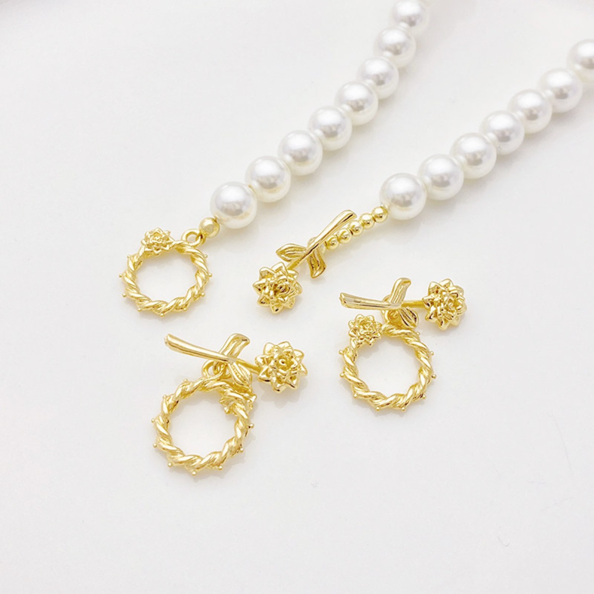 หัวเข็มขัด OT ลายดอกเดซี่เล็กช - Rose Gold Bracelet บทวิจารณ์และราคา